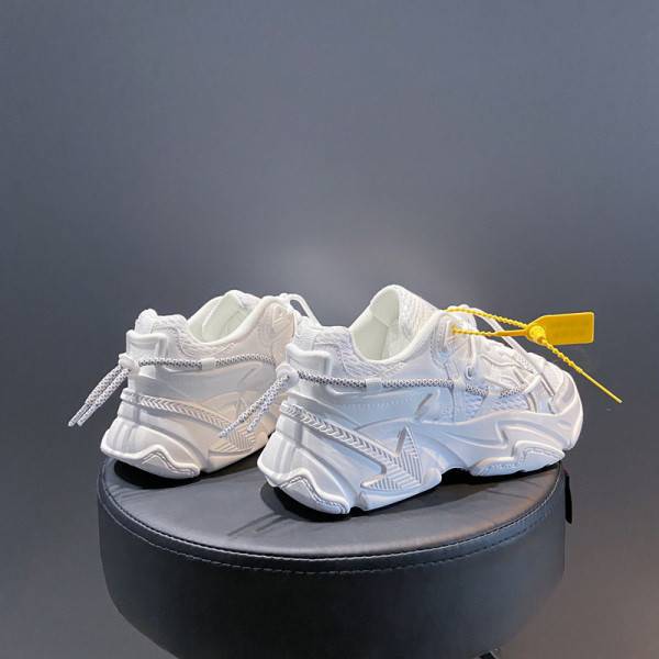 Γυναικεία casual αθλητικά παπούτσια με κορδόνια και τραχιά σόλα σε τρία χρώματα