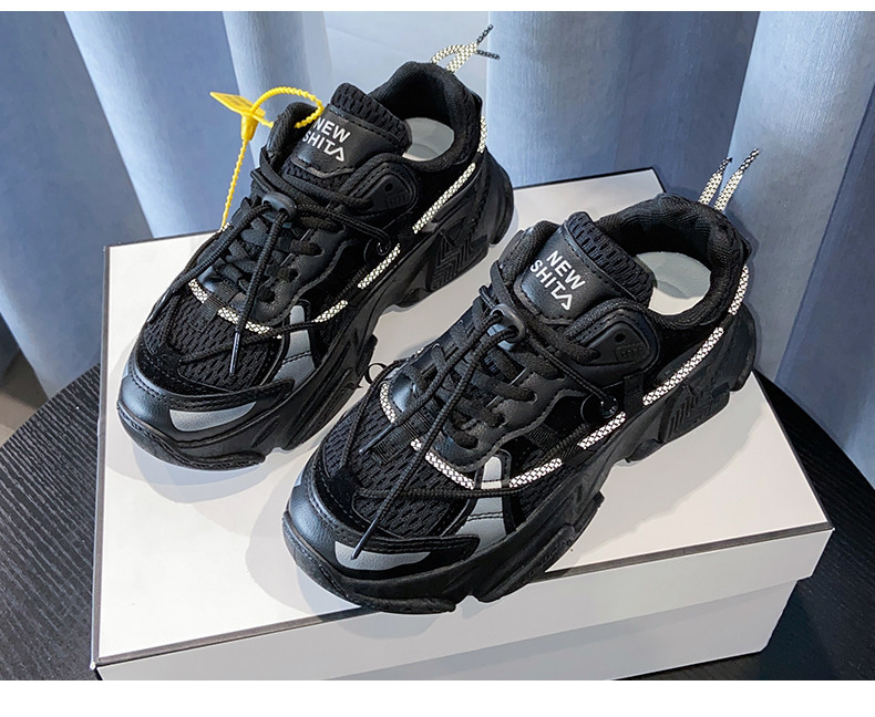 Γυναικεία casual αθλητικά παπούτσια με κορδόνια και τραχιά σόλα σε τρία χρώματα