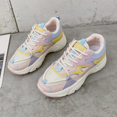 Πολύχρωμα γυναικεία αθλητικά παπούτσια με ψηλή σόλα και κορδόνια