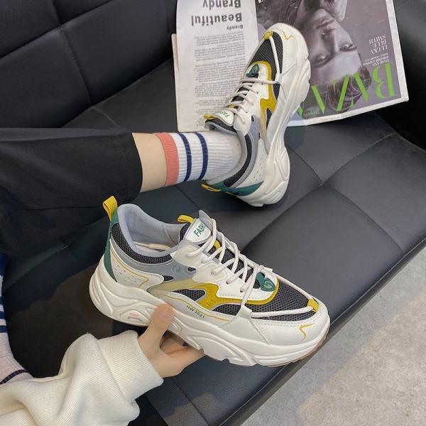 Πολύχρωμα γυναικεία αθλητικά παπούτσια με ψηλή σόλα και κορδόνια