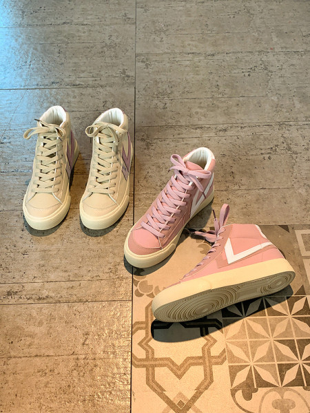 Ανδρικά αθλητικά παπούτσια με κορδόνια και επίπεδη σόλα