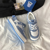 Casual αθλητικά παπούτσια με πλατφόρμα από οικολογικό σουέτ και υφάσματα