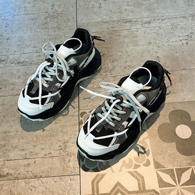 Naiste vabaaja tossud paelte ja 5 cm platvormiga