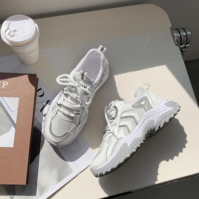 Σπορ και casual αθλητικά παπούτσια με πλέγμα και τραχιά σόλα