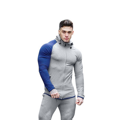 Μοντέλο ανδρικό φούτερ σλιμ μοντέλο