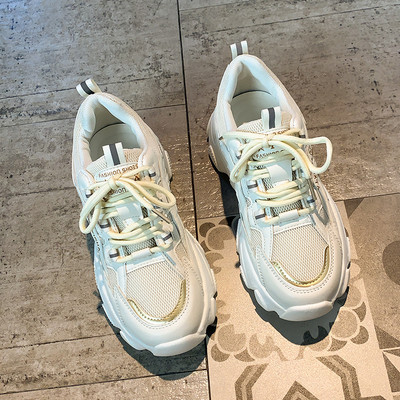 Γυναικεία αθλητικά παπούτσια με κορδόνια - πλατφόρμα 6 cm