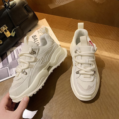 Paelte ja kõrge tallaga vabaaja tossud