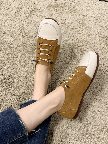 Casual γυναικεία αθλητικά παπούτσια από οικολογικό σουέτ με επίπεδη σόλα