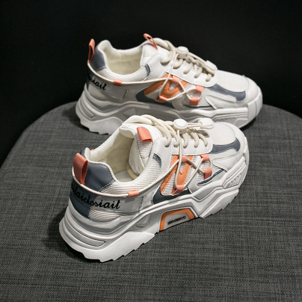 Naiste moodsad kolmevärvilised paeltega tossud