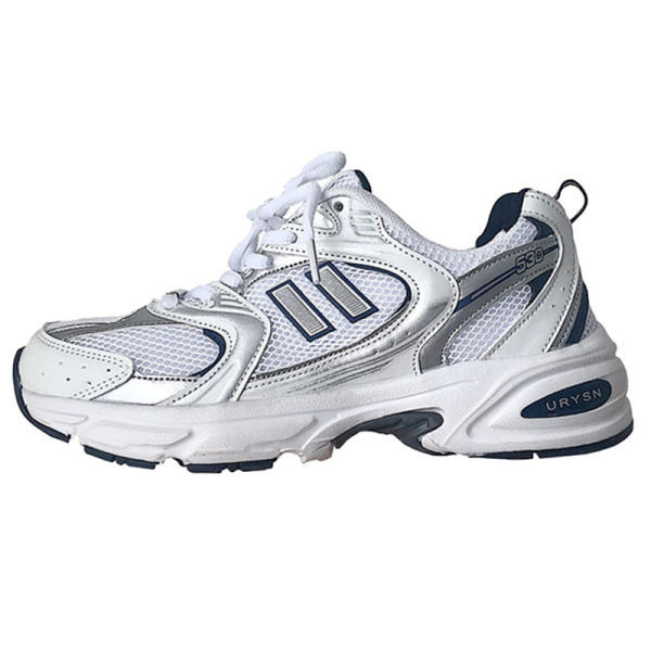 Καλοκαιρινά αναπνεύσιμα αθλητικά παπούτσια κατασκευασμένα από οικολογικό δέρμα και υφάσματα