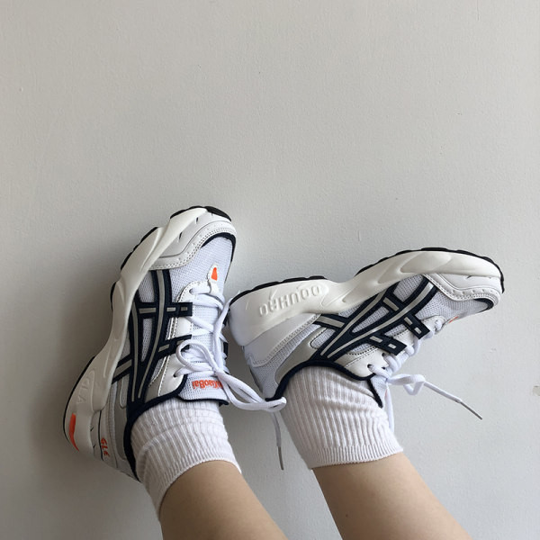 Καλοκαιρινά αναπνεύσιμα αθλητλιτικά παπούτσια κατάλληλα για τρέξιμο