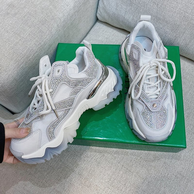 Актуални дамски маратонки с камъни