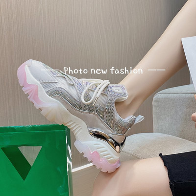 Актуални дамски маратонки с камъни