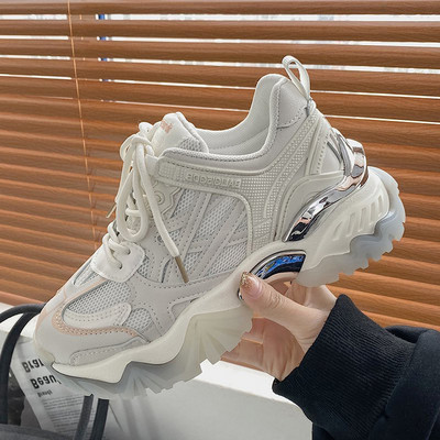 Актуални дамски маратонки с камъни