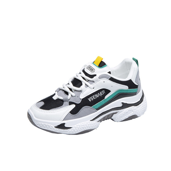 Γυναικεία αθλητικά παπούτσια με κορδόνια και επίπεδη σόλα κατάλληλη για την άνοιξη