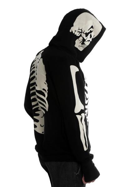 Kinnituse ja aplikatsiooniga meeste igapäevane dressipluus