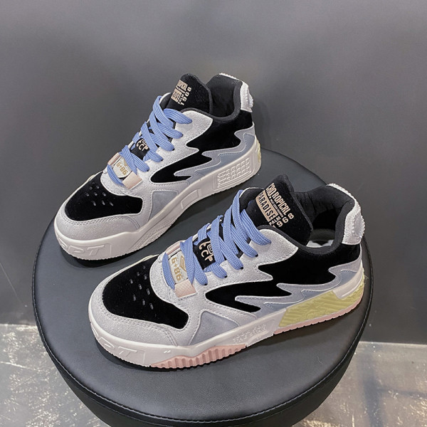 Γυναικεία casual αθλητικά παπούτσια από οικολογικό σουέτ με κορδόνια και επίπεδη σόλα