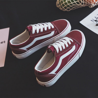 Νέο μοντέλο γυναικεία αθλητικά παπούτσια με κορδόνια κατάλληλα για την άνοιξη