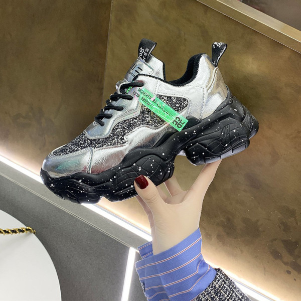 Γυναικεία γυαλιστερά αθλητικά παπούτσια με ψηλή σόλα