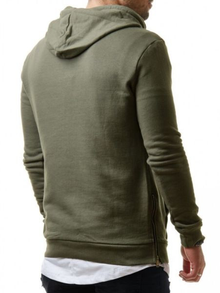 Meeste kaasaegne dressipluus ilma tõmbluku ja lipsuta