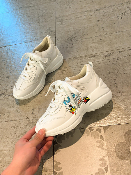 Casual γυναικεία αθλητικά παπούτσια με απλικέ