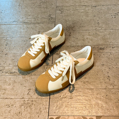 Καθημερινά έκο δερμάτινα αθλητικά παπούτσια και επίπεδη σόλα