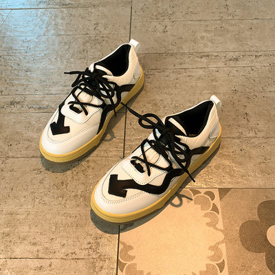 Naiste nahast tossud lameda talla ja paeltega