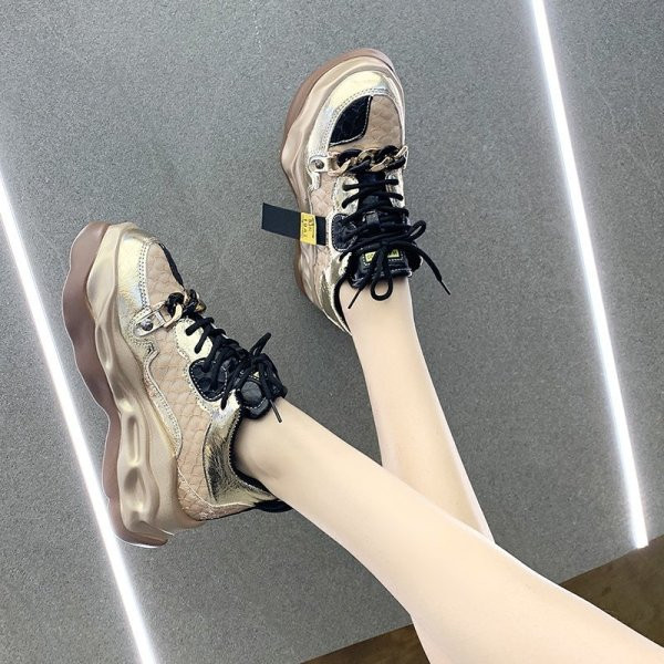 Casual αθλητικά παπούτσια από οικολογικό δέρμα με ψηλή σόλα