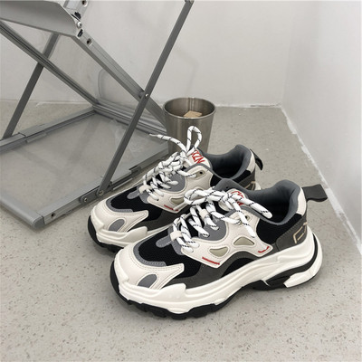 Καθημερινά αθλητικά γυναικεία παπούτσια