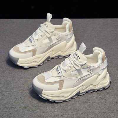 Suveks sobivad naiste vabaaja tossud paeltega