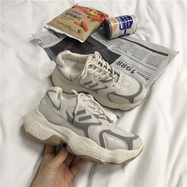 Öko-nahast ja tekstiilist valmistatud vabaaja hingavad tossud