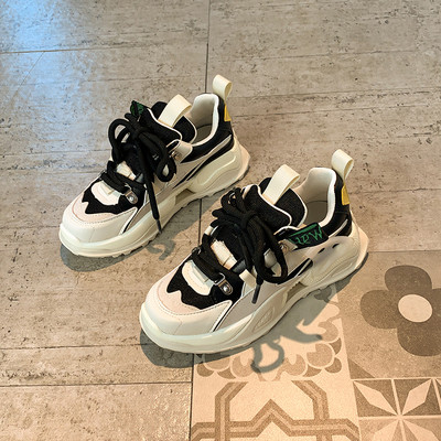 Αθλητικά γυναικεία παπούτσια με πλατφόρμα 5 cm