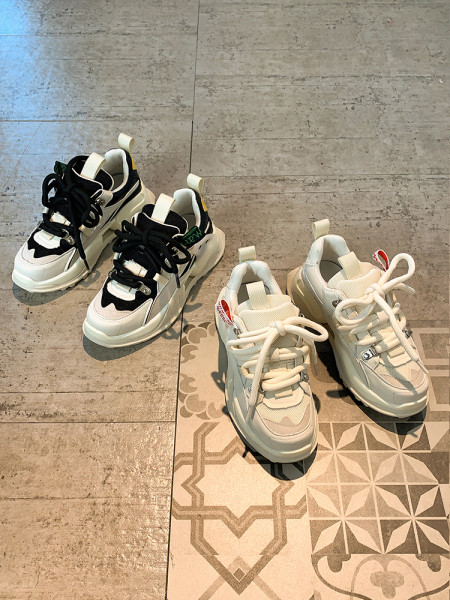 Αθλητικά γυναικεία παπούτσια με πλατφόρμα 5 cm