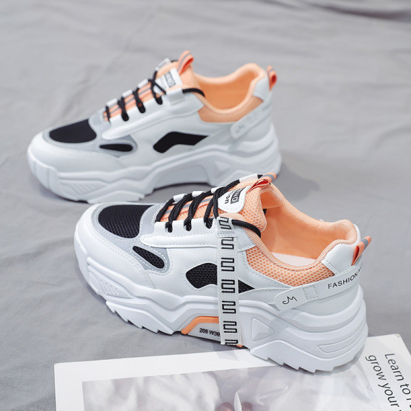 Νέο μοντέλο αθλητικά παπούτσια με κορδόνια και τραχιά σόλα