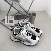 Γυναικεία casual αθλητικά παπούτσια με τραχιά σόλα και κορδόνια