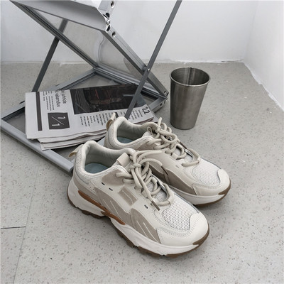 Γυναικεία casual αθλητικά παπούτσια με τραχιά σόλα και κορδόνια