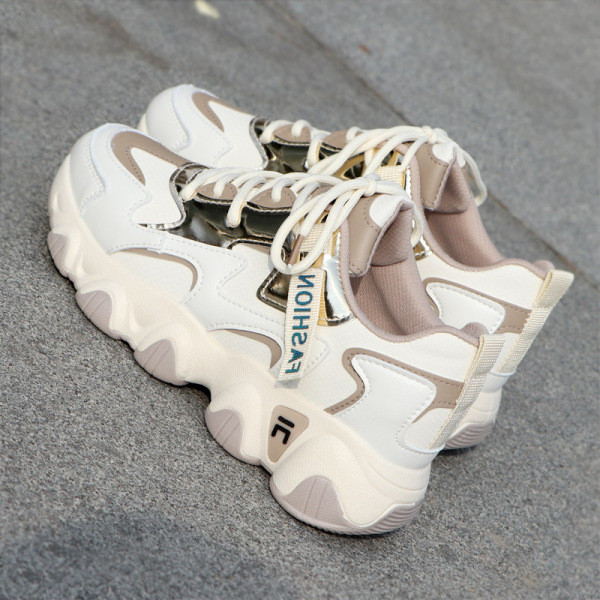 Casual αθλητικά παπούτσια με τραχιά σόλα και κορδόνια για γυναίκες