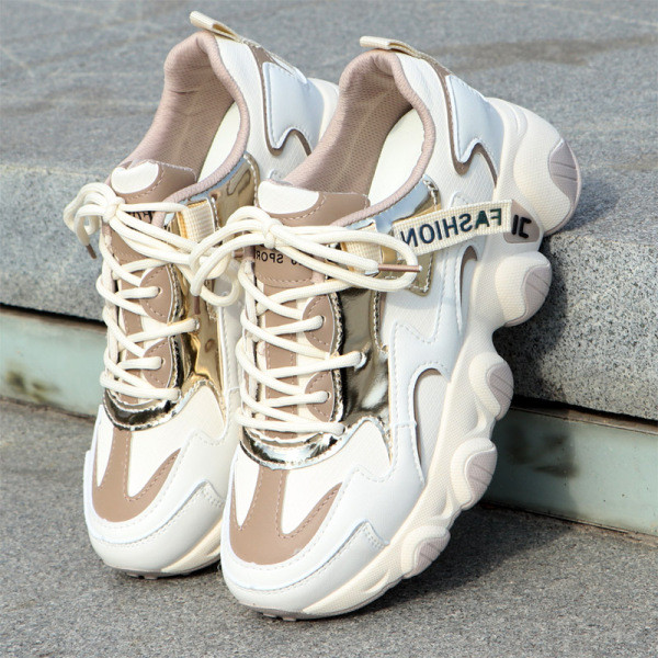 Casual αθλητικά παπούτσια με τραχιά σόλα και κορδόνια για γυναίκες