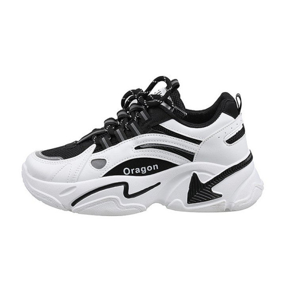 Γυναικεία casual πάνινα παπούτσια σε λευκό και μαύρο χρώμα κατάλληλα για το καλοκαίρι