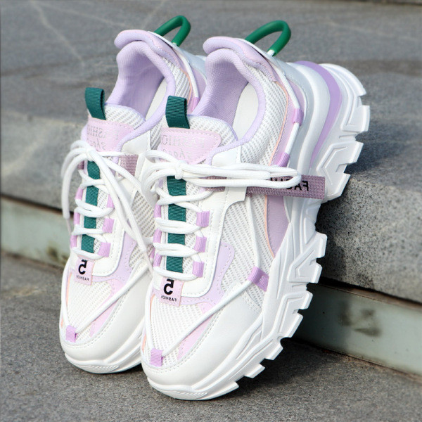 Νέο μοντέλο γυναικεία αθλητικά παπούτσια με τραχιά σόλα σε μπεζ και ροζ χρώμα