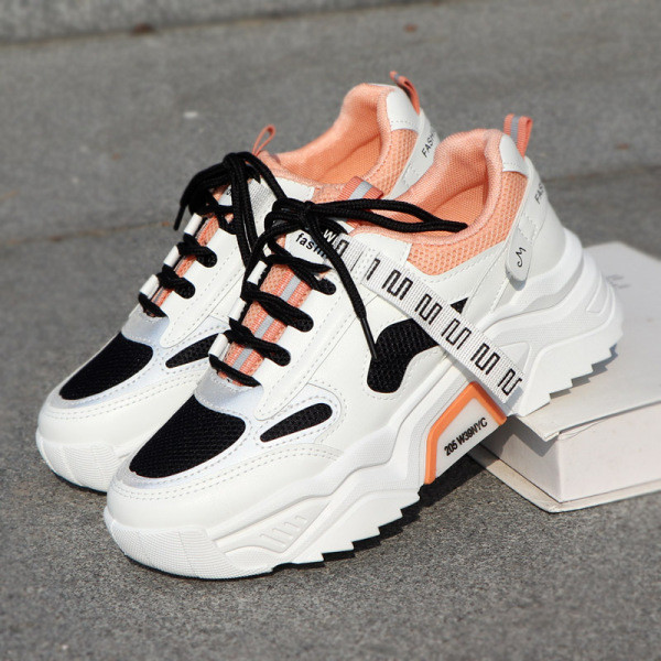 Νέο μοντέλο αθλητικά παπούτσια με παχιά σόλα σε δύο χρώματα