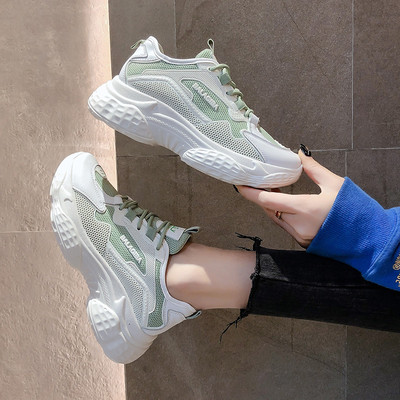 Γυναικεία αθλητικά παπούτσια κατάλληλα για άνοιξη με κορδόνια