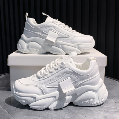 Γυναικεία αθλητικά παπούτσια με πλατφόρμα και κορδόνια