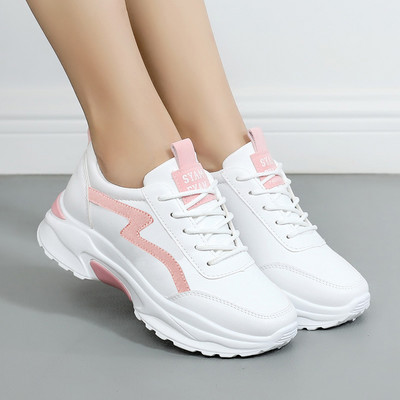 Sporty-casual γυναικεία παπούτσια από δέρμα eco με τραχιά σόλα