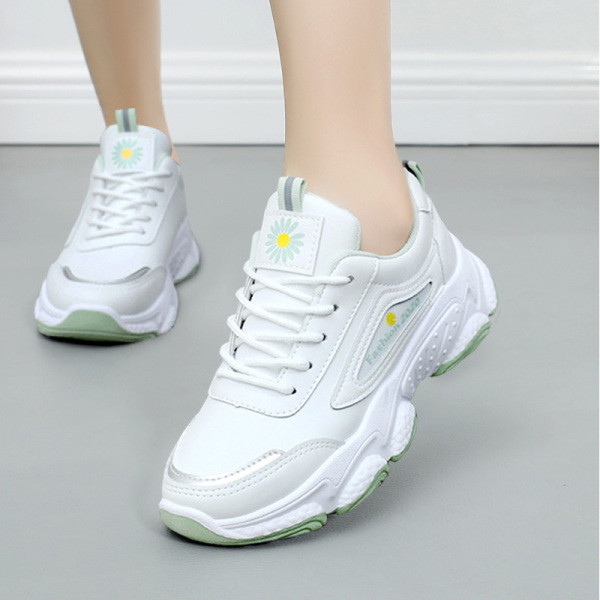 Ženske sportske tenisice od umjetne kože s printom tratinčica