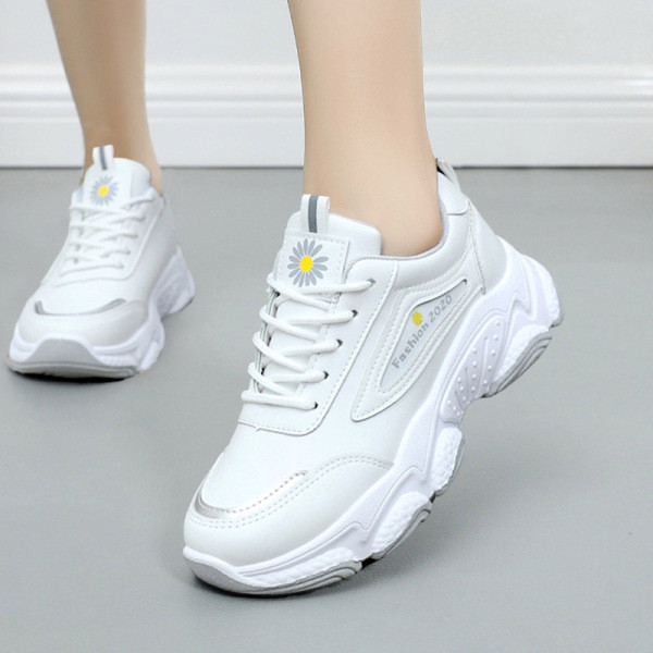 Ženske sportske tenisice od umjetne kože s printom tratinčica