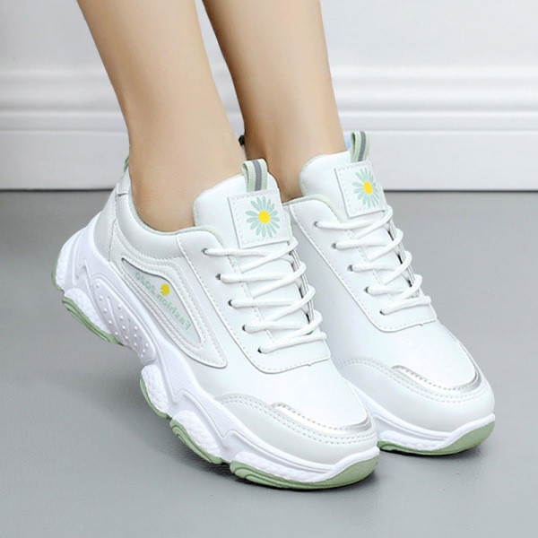 Ženske sportske tenisice od umjetne kože s printom tratinčica