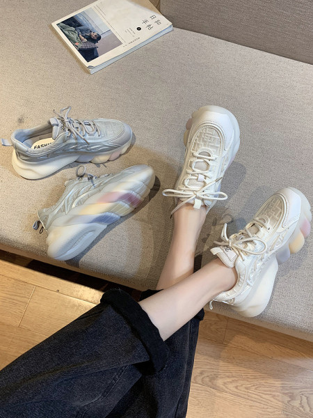 Γυναικεία αθλητικά πάνινα παπούτσια με πλατφόρμα 5 cm