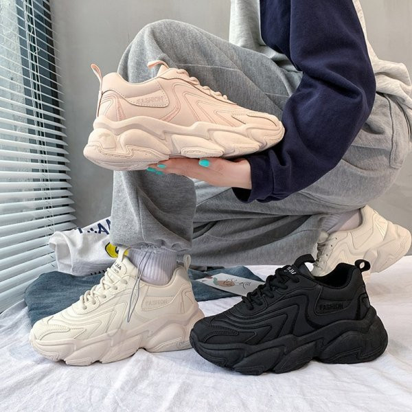 Γυναικεία αθλητικά παπούτσια με κορδόνια και τραχιά σόλα σε διάφορα χρώματα