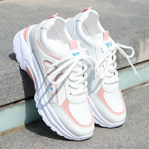 Νέο μοντέλο γυναικεία αθλητικά παπούτσια  από δέρμα faux - με κορδόνια